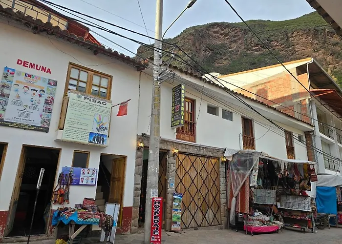 Kun Titi Hostal Písac