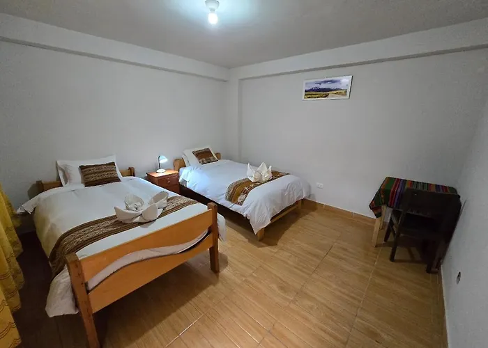 Hostal Kun Titi *